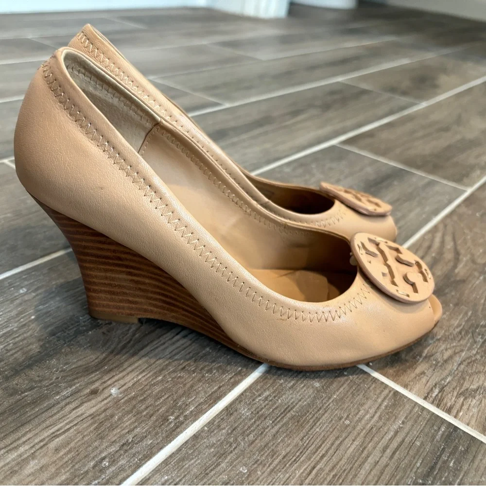Tory Burch Leather Pumps - Picture 3 of 9